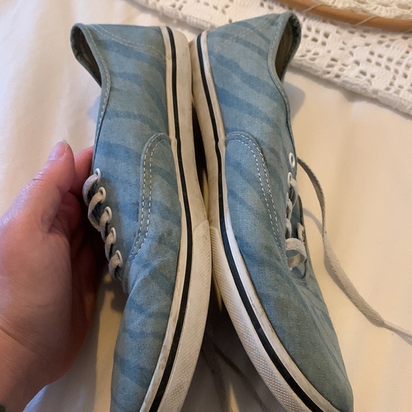 Denim tiger print Vans sneakers size 8 - Picture 4 of 6